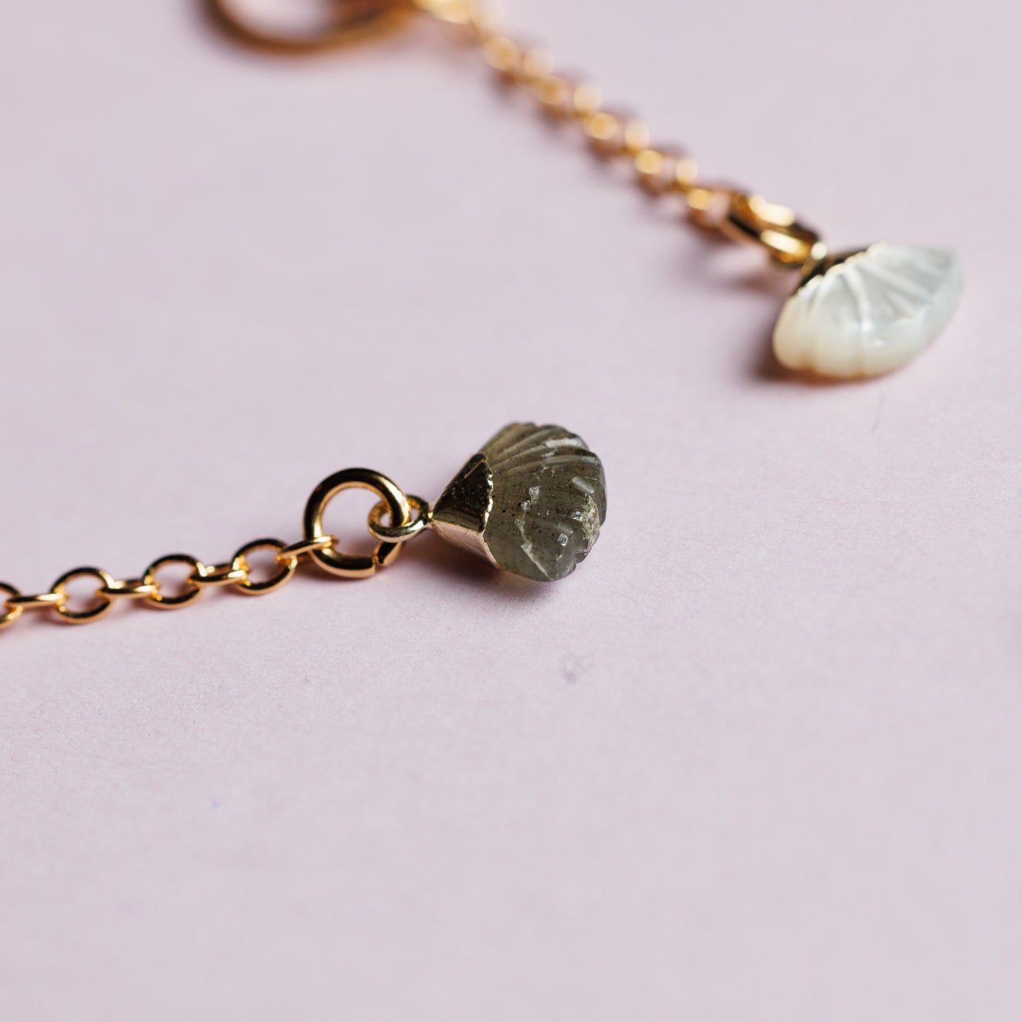 Collier en maille or - Ginko labradorite - GINA
