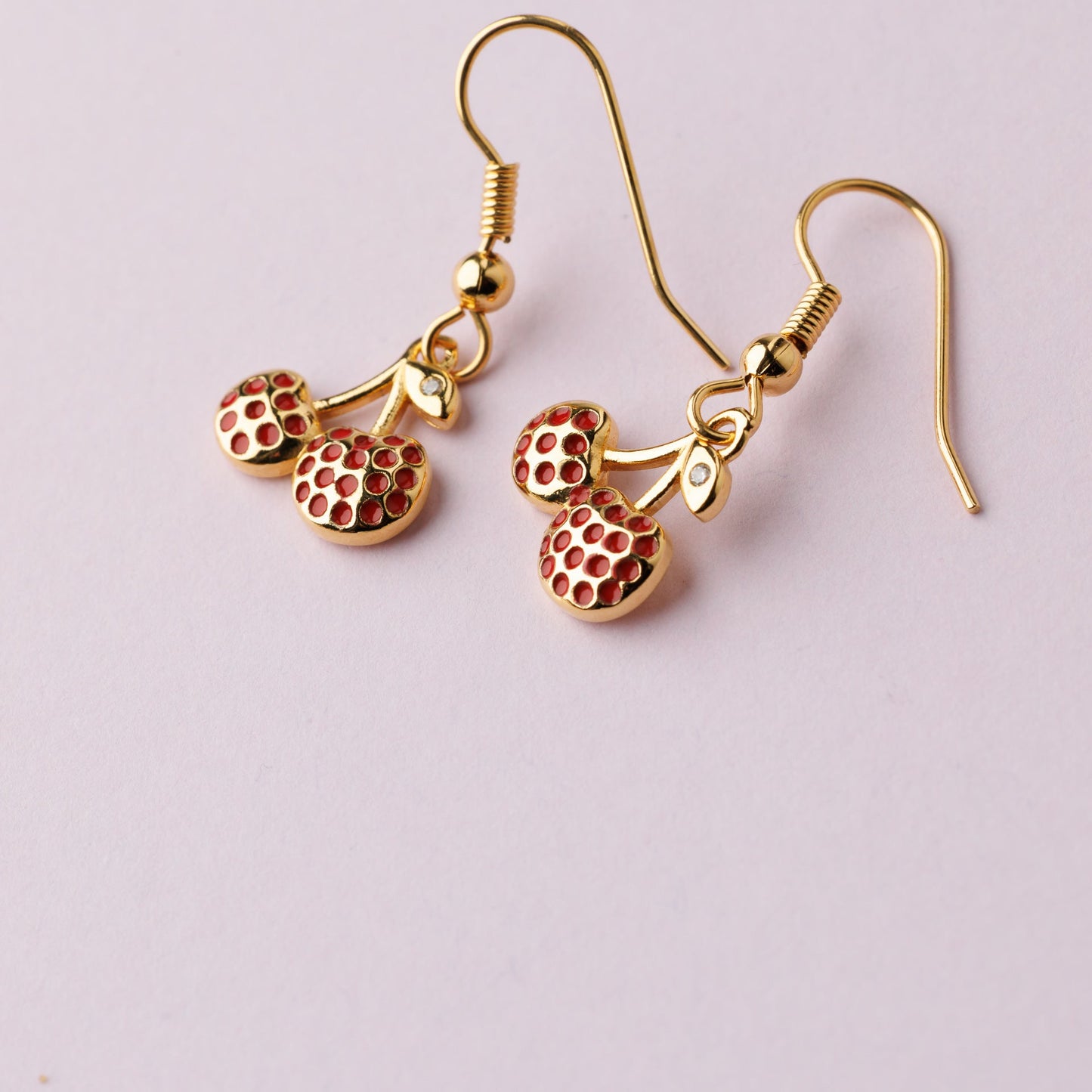 Boucle crochet US plaqué or - Cerise - CHERRY